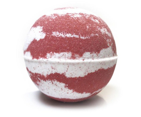 Nikki Stikki Botanicals – CBD Bath Bomb – Christmas Spirit Bomb (red/green) – 300mg CBD | MMJ Express Canada